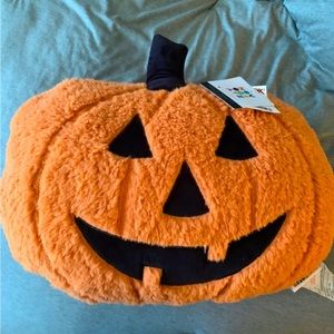 Novogratz Sherpa pumpkin pillow NWT